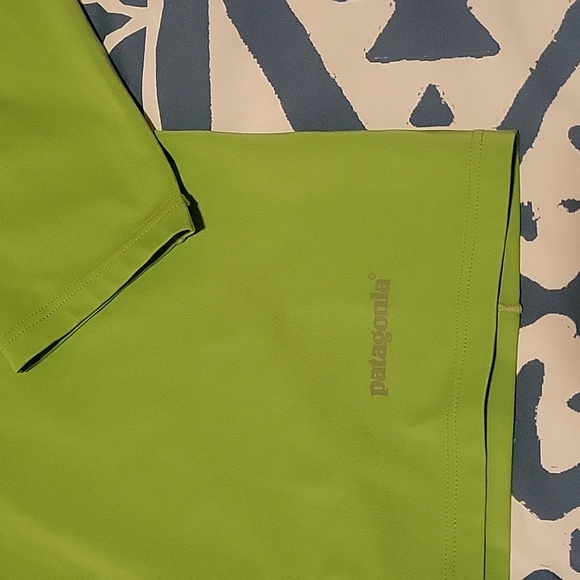 Patagonia Base Layer - Picture 2 of 4